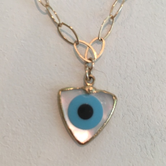 Gold chain necklace with blue eye. - Picture 3 of 7